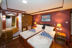 Maldives Liveaboard - Orion. Upper deck twin cabin.